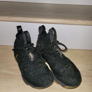 Nike Lebron 15, 6y Black